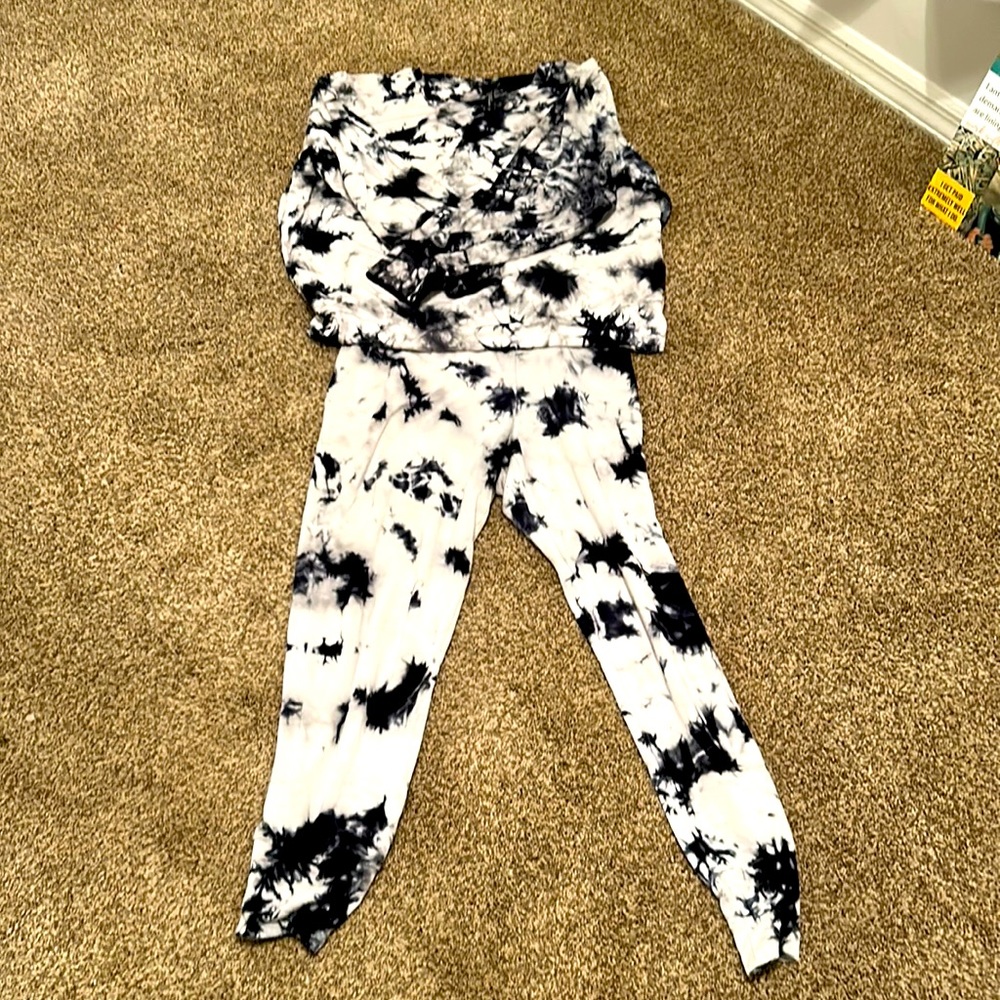 Torrid tie-die sweat set